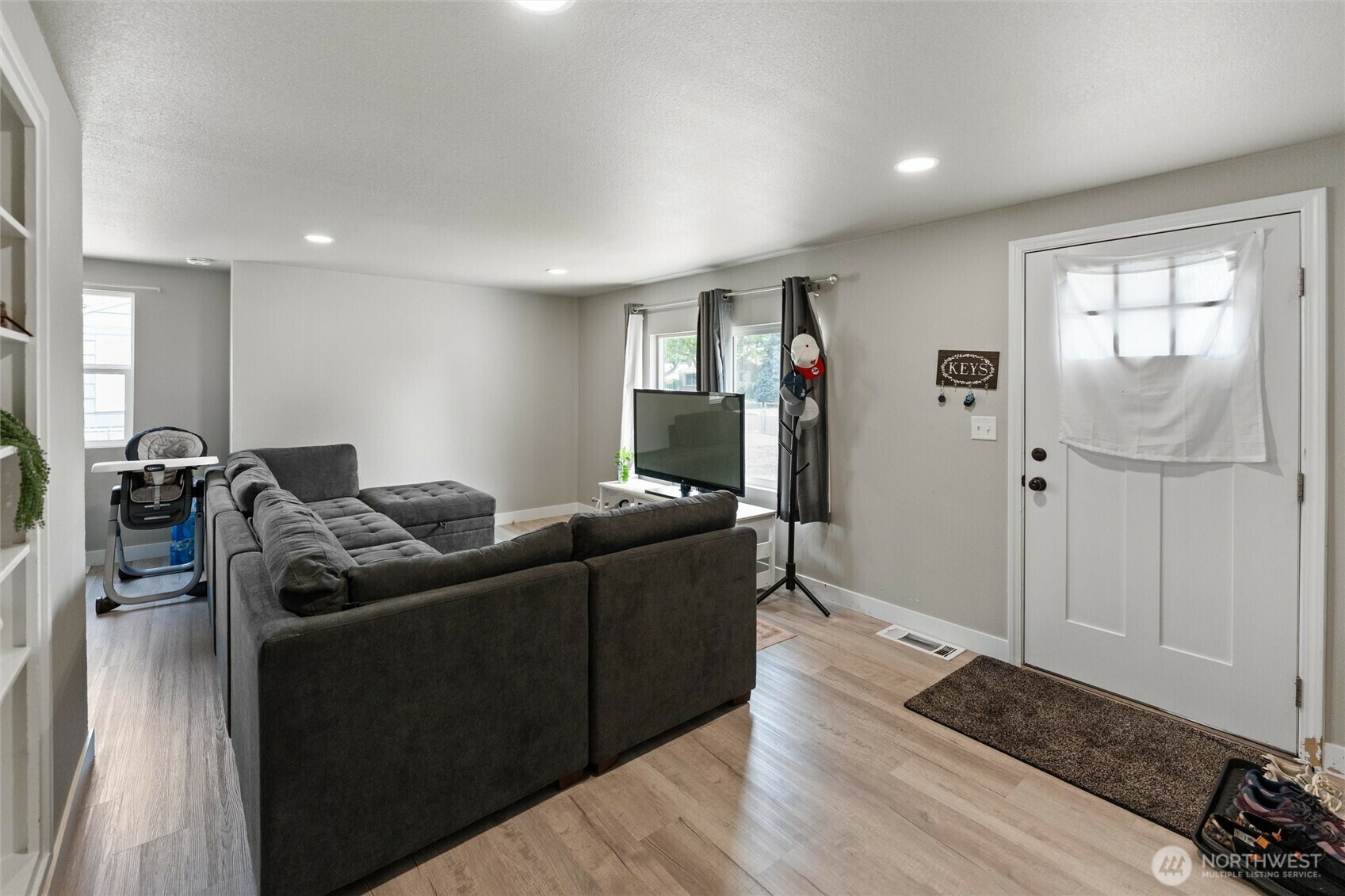 Property Photo: 135 F Street SE WA 98823