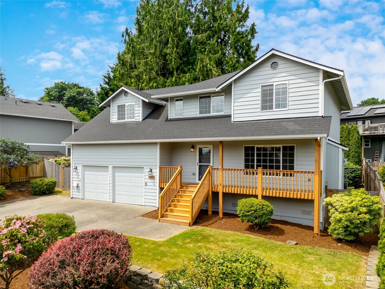 Property Photo: 632 97th Avenue SE WA 98258