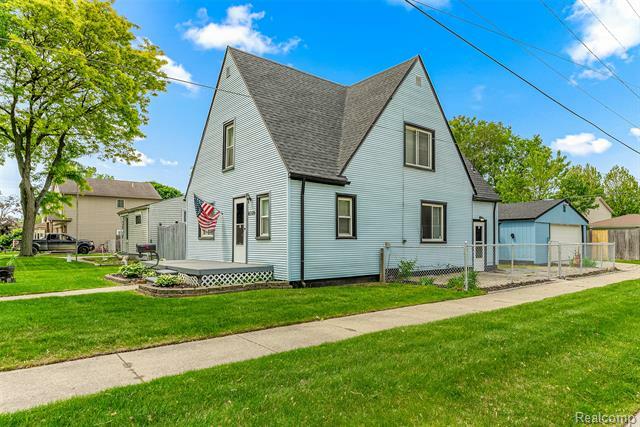 8329 Lenore St  Dearborn Heights MI 48127 photo