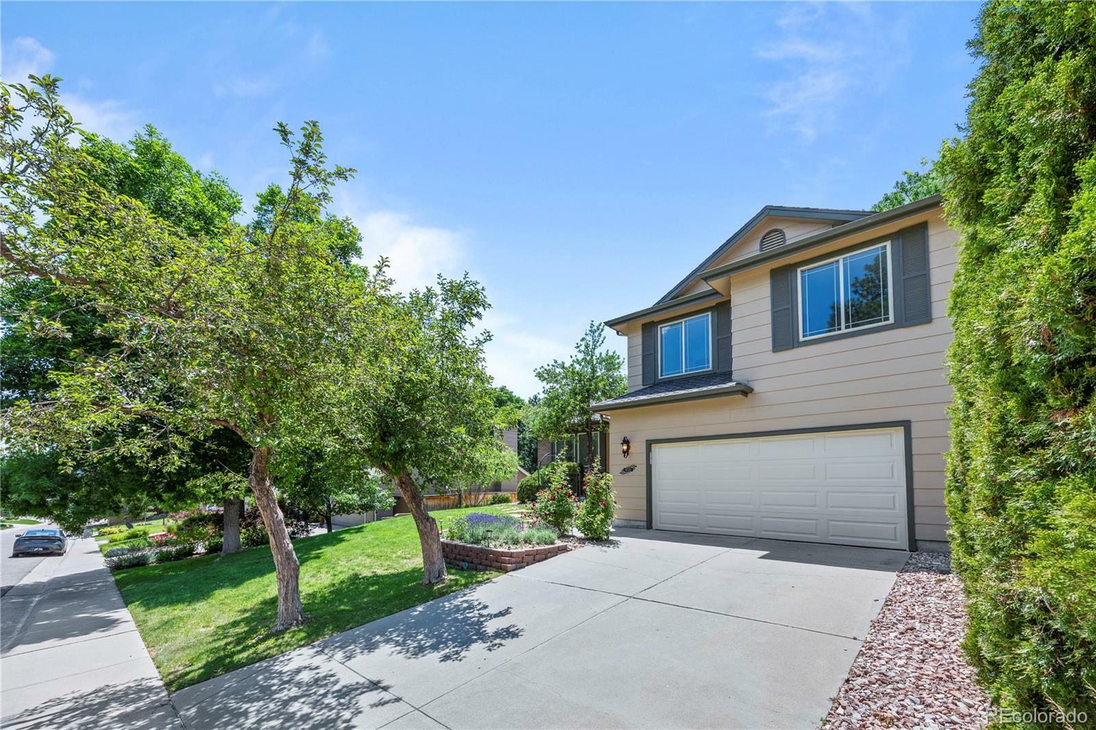 Property Photo: 8725 Meadowlark Circle CO 80126