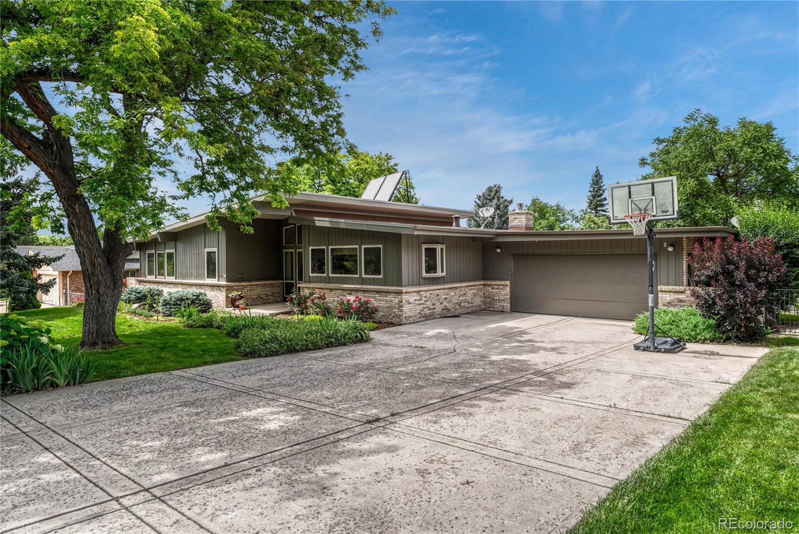 Property Photo:  5 Hillside Drive  CO 80215 