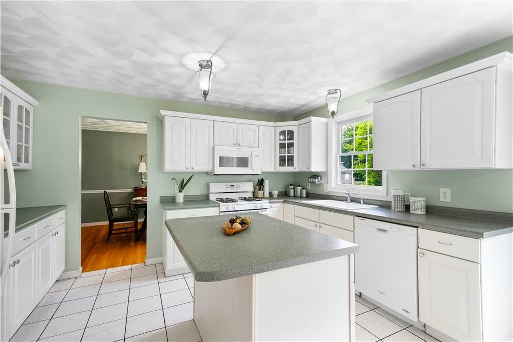 Property Photo: 634 Prospect Street RI 02895