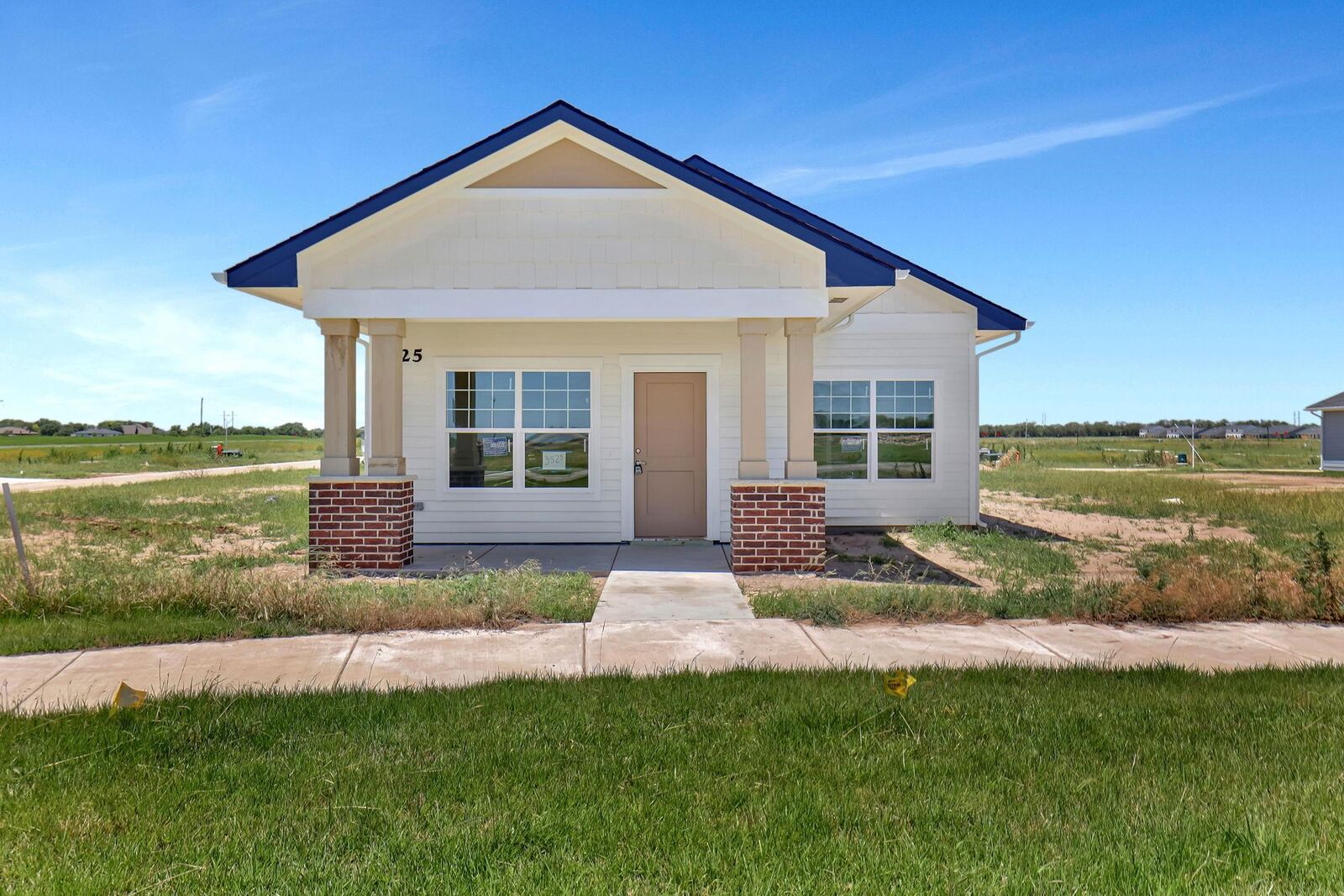 Property Photo:  3525 N Azalea St  KS 67223 
