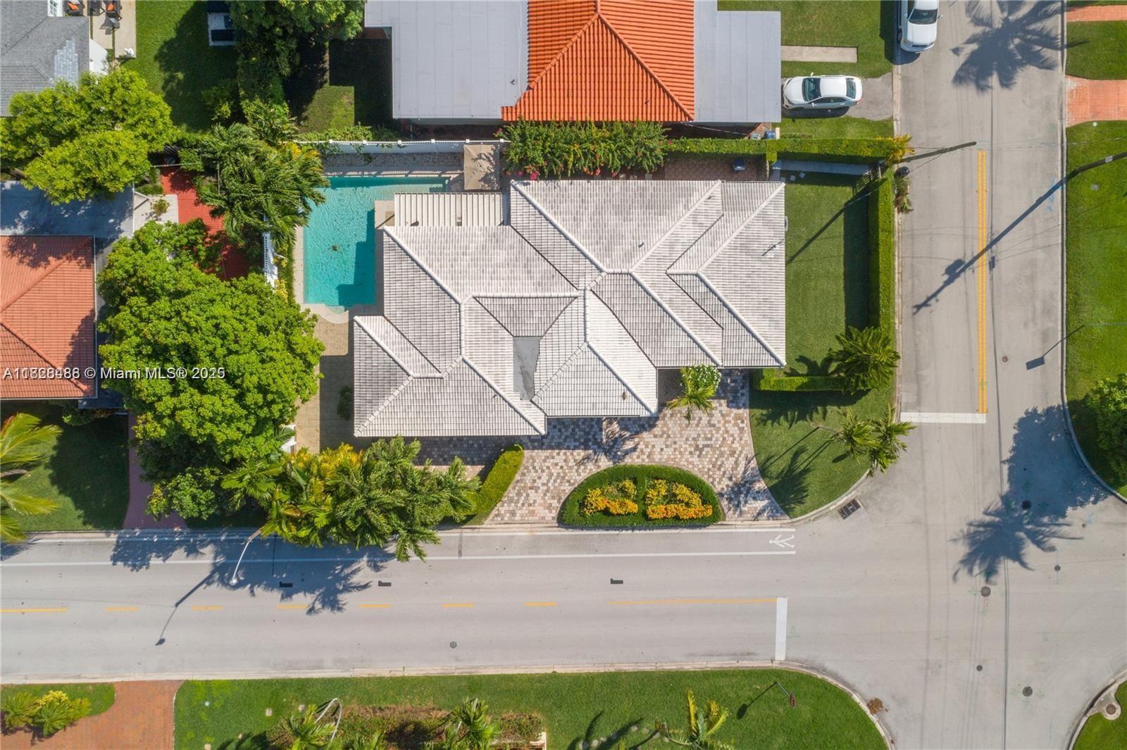Property Photo: 424 89th St FL 33154