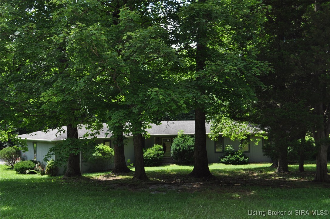 Property Photo: 6501 Wrought Iron Way IN 47122