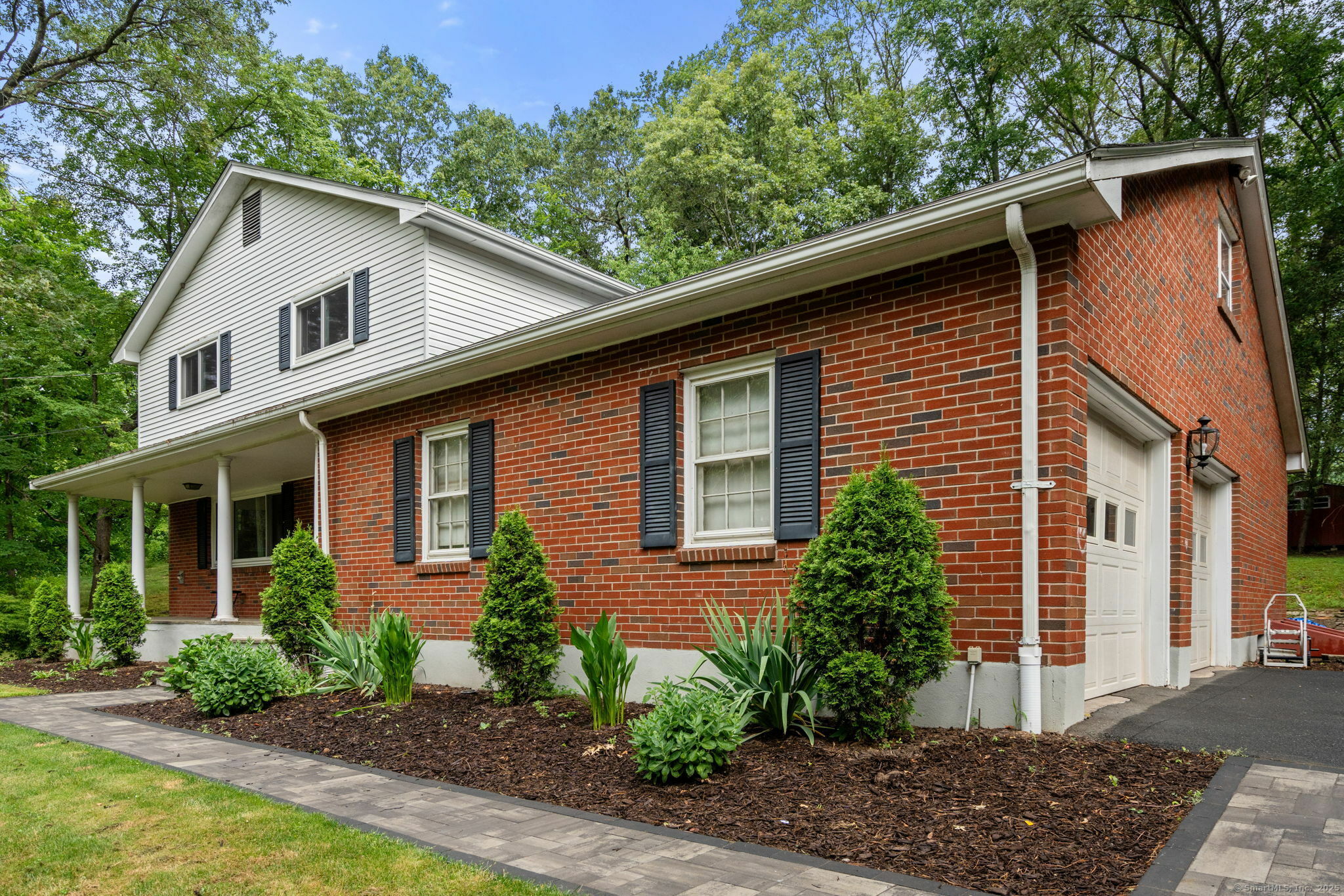 Property Photo:  106 Lake Street  CT 06074 