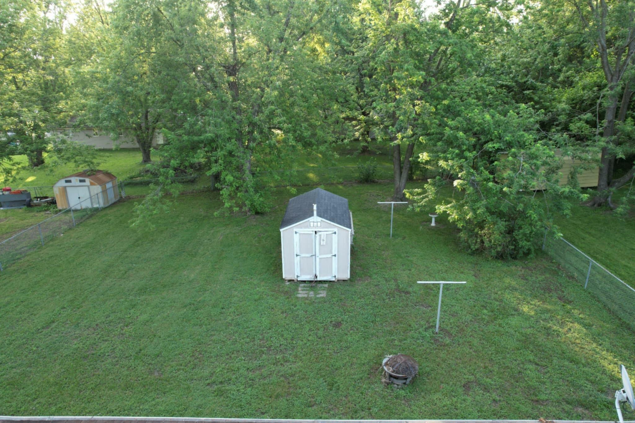 Property Photo: 114 S Pinewood Avenue MO 65738