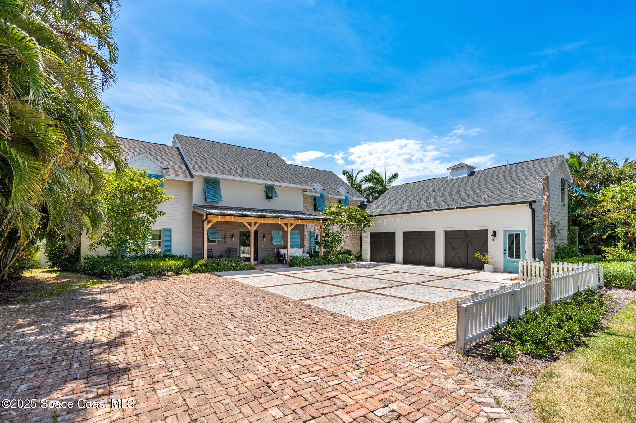 Property Photo: 2600 N Riverside Drive FL 32903