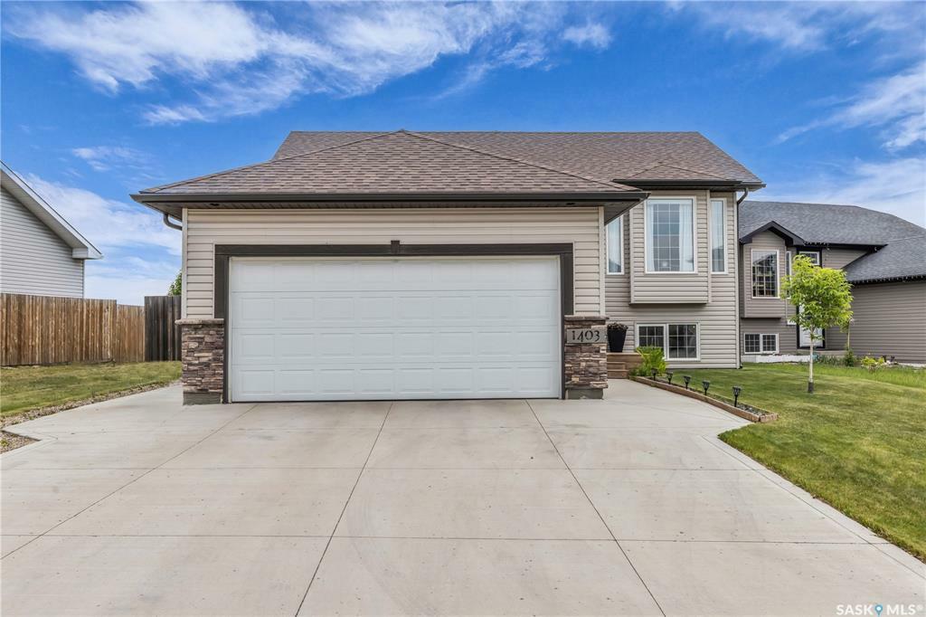1403 Korol Mews  Saskatoon SK S7R 0E5 photo