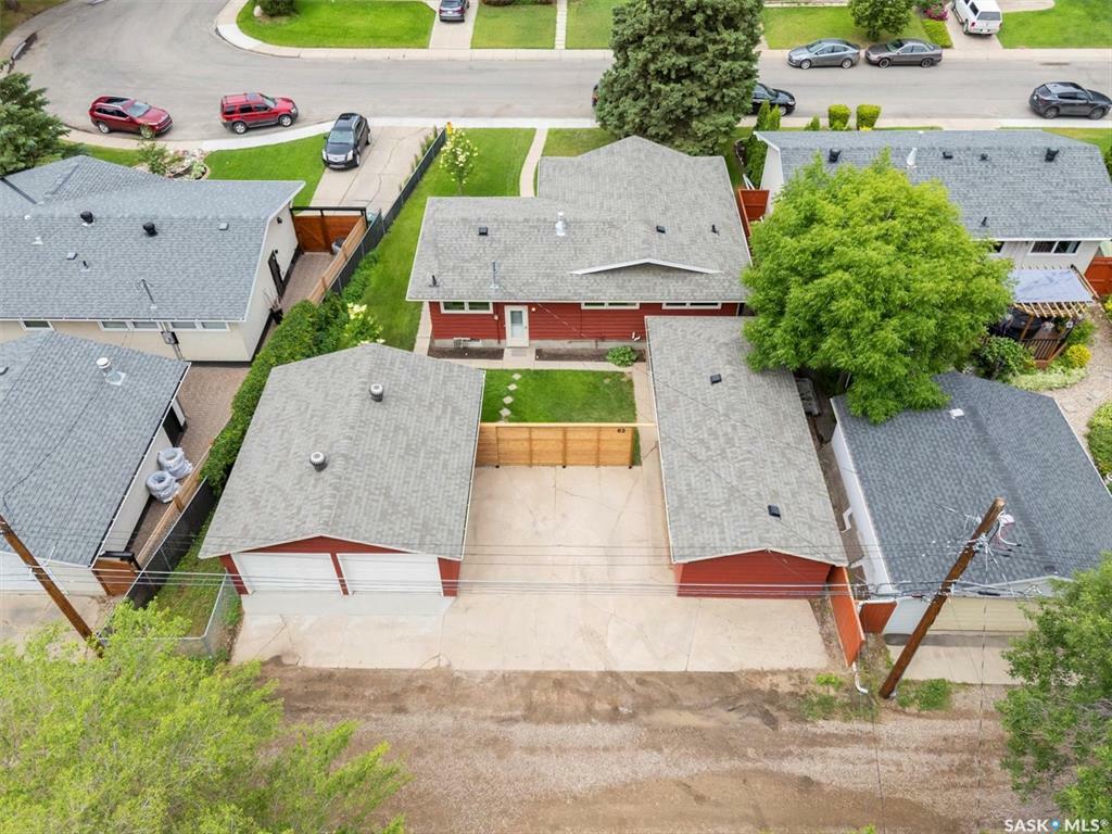Property Photo: 62 Britnell Crescent SK S7H 3X8
