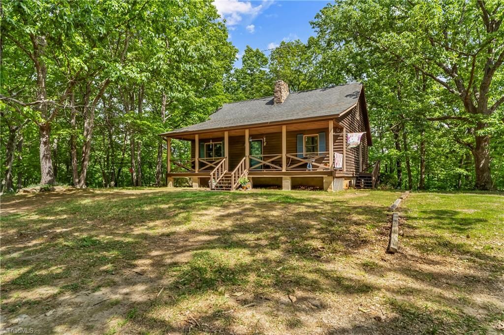 Property Photo:  536 Brookhaven Road  NC 28625 
