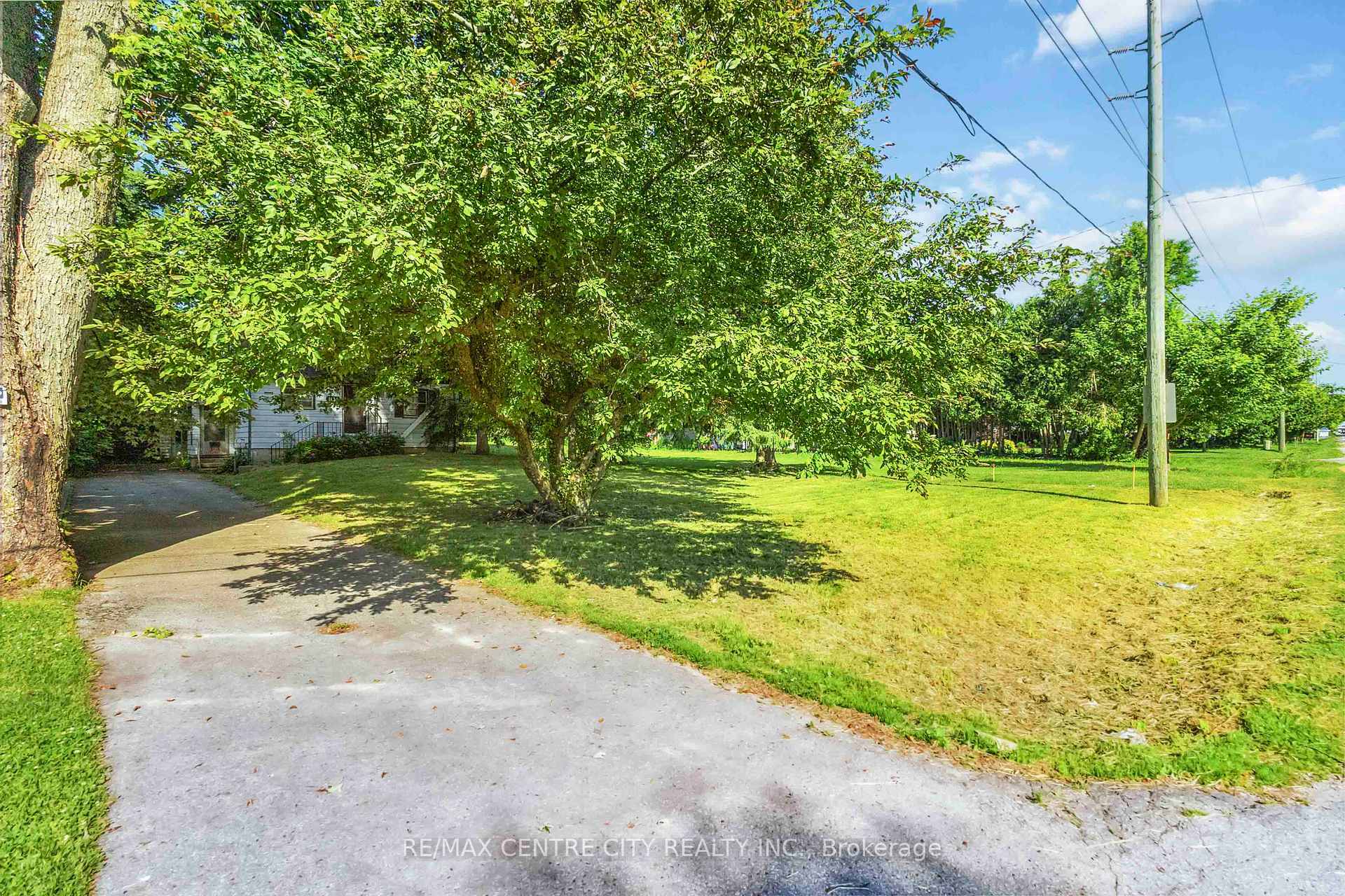 Property Photo: 1131 Crumlin Side Road ON N5V 1R6