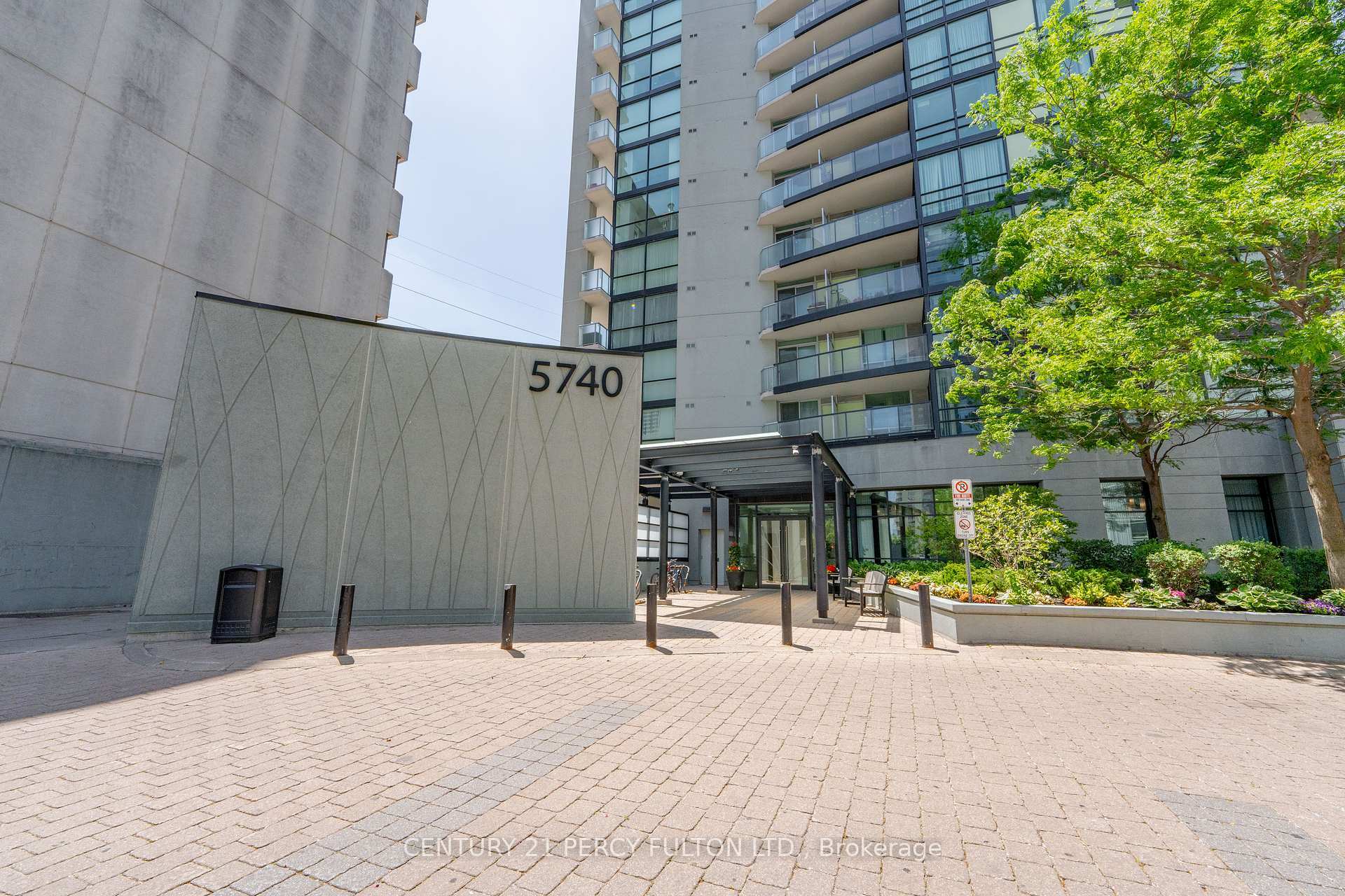 Photo de la propriété:  5740 Yonge Street 205  ON M2M 0B1 