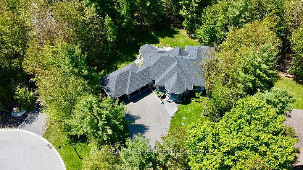 Property Photo: 2 Sycamore Circle ON L0L 2K0