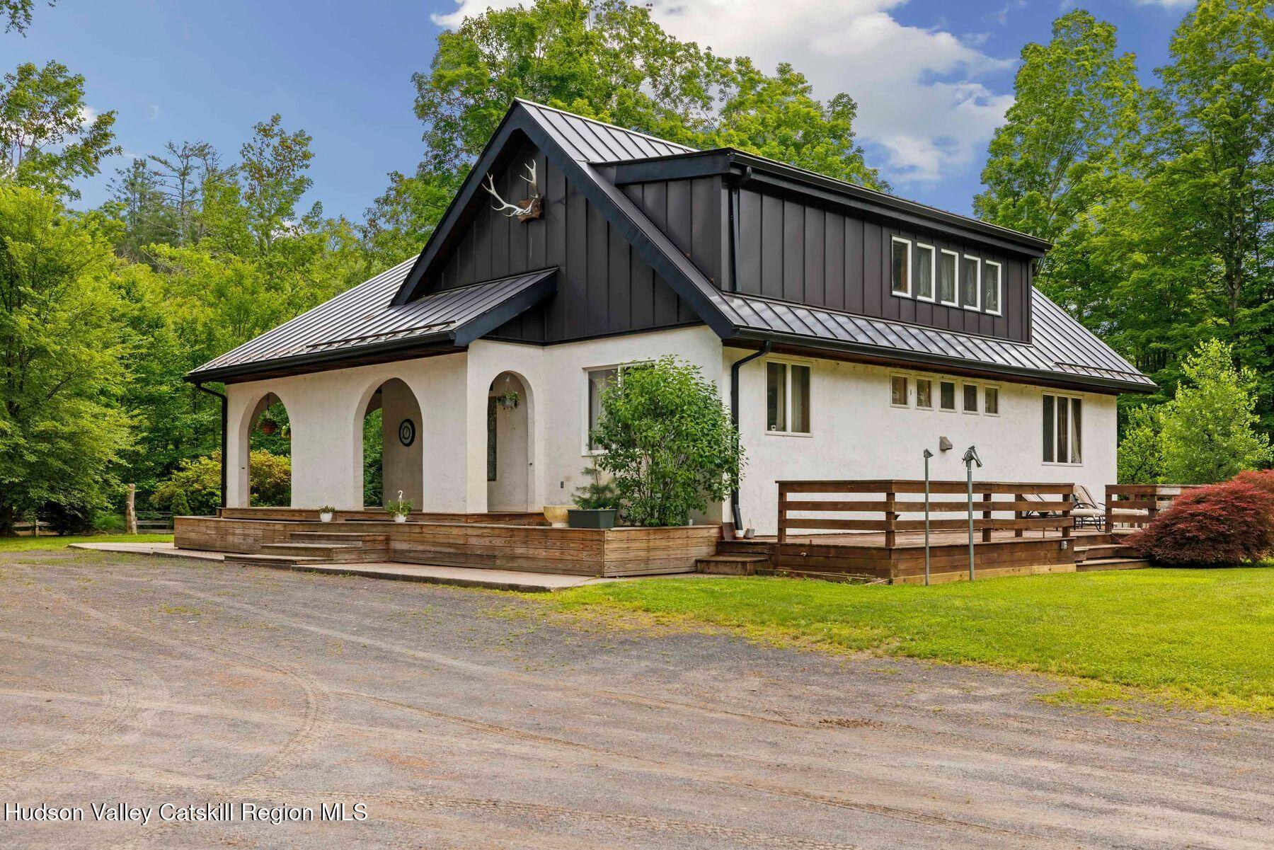 Property Photo:  118 Bennett  NY 12458 