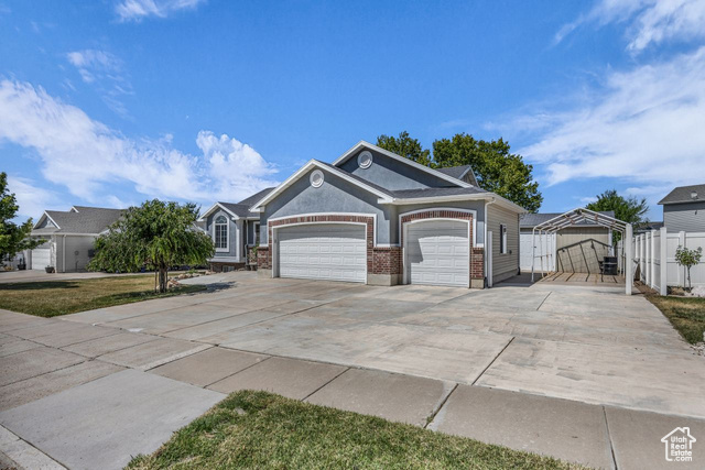 Property Photo: 2361 N 75 E UT 84041