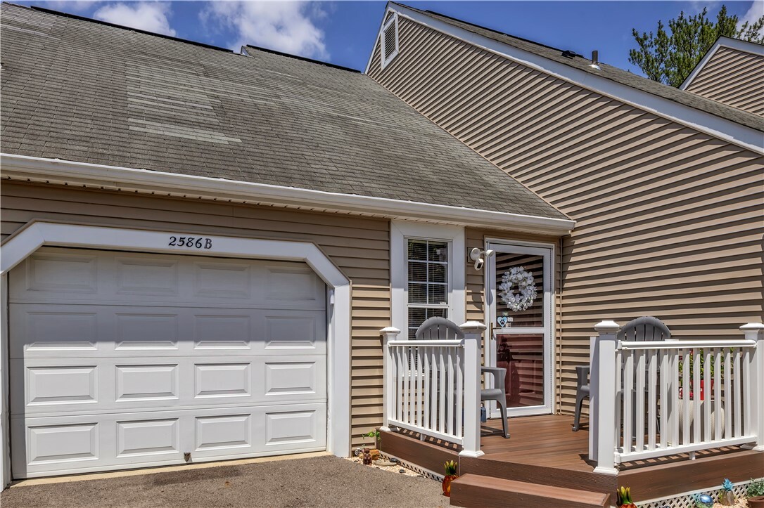Property Photo: 2586 Grouse Rdg B PA 15090