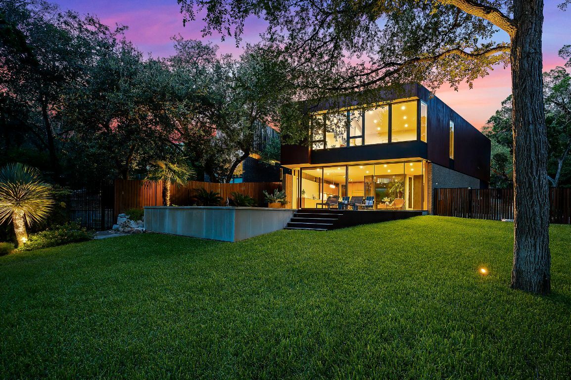 2707 Stratford Drive 1  Austin TX 78746 photo