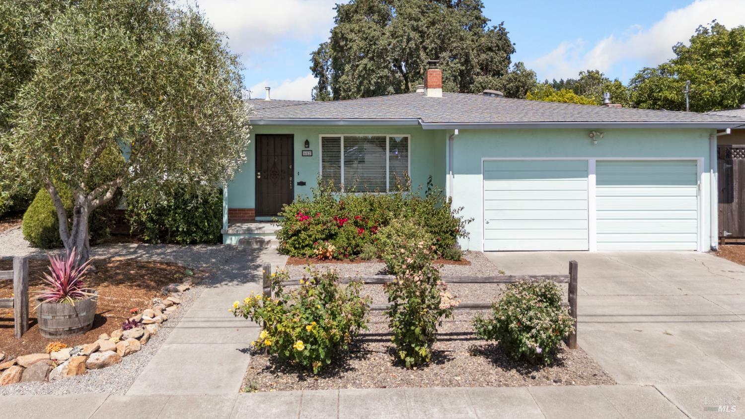 Property Photo:  652 Corlano Avenue  CA 95404 
