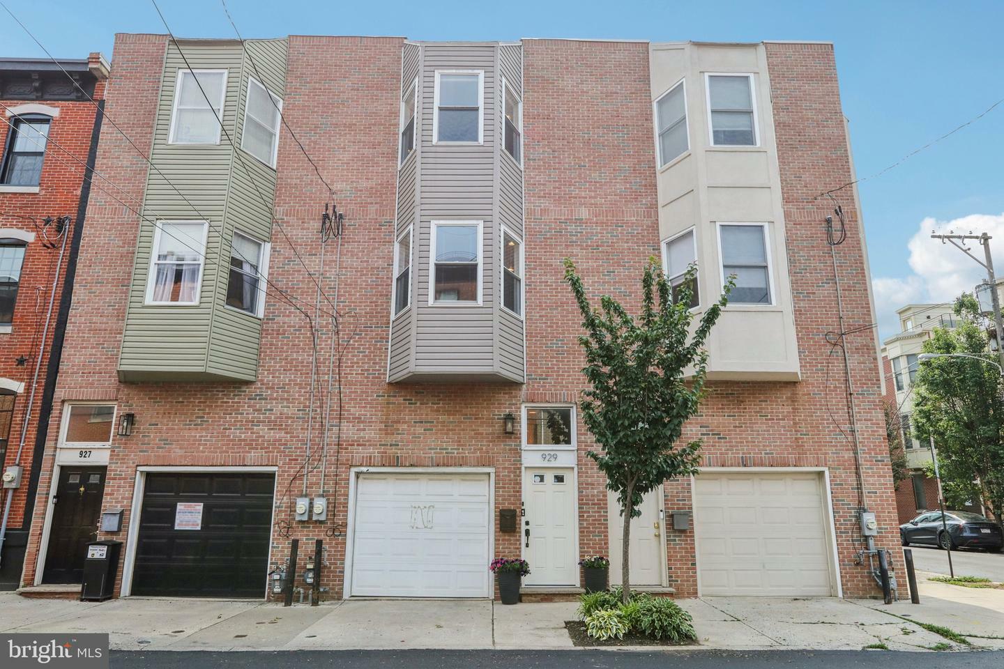 929 S 18th Street  Philadelphia PA 19146 photo