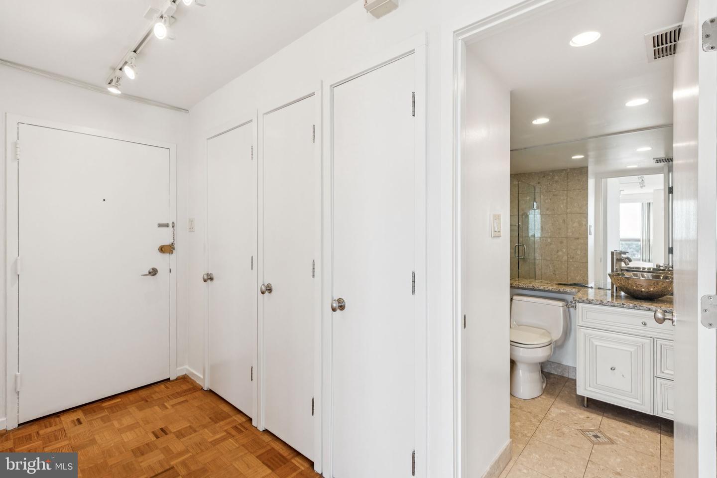Property Photo: 224 W Rittenhouse Square 30 2911 PA 19103
