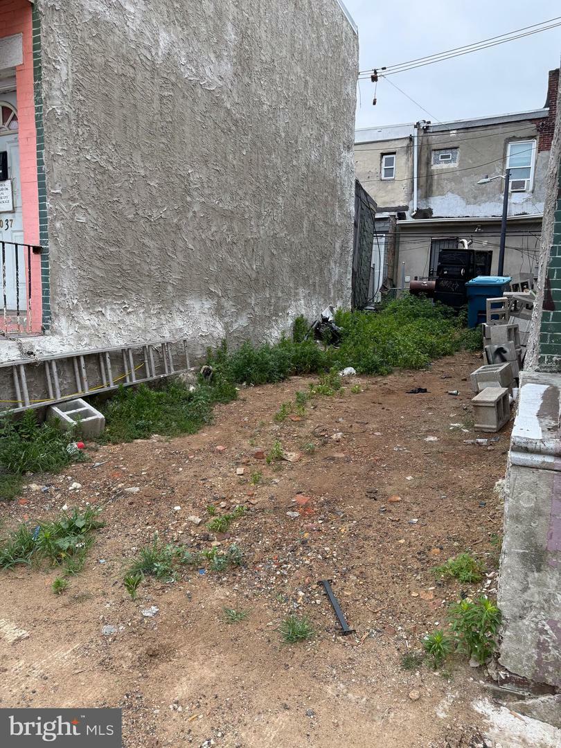 Property Photo:  3035 N Water Street  PA 19134 