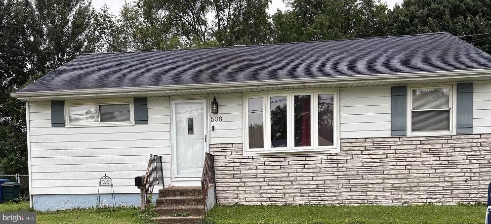Property Photo: 508 Polk Street NJ 08075