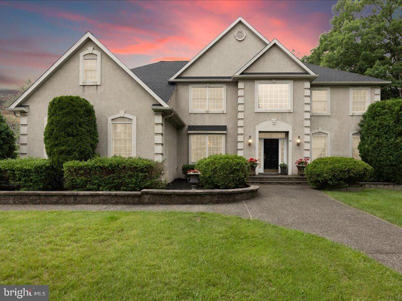 Property Photo:  43 Joseph Drive  NJ 08080 