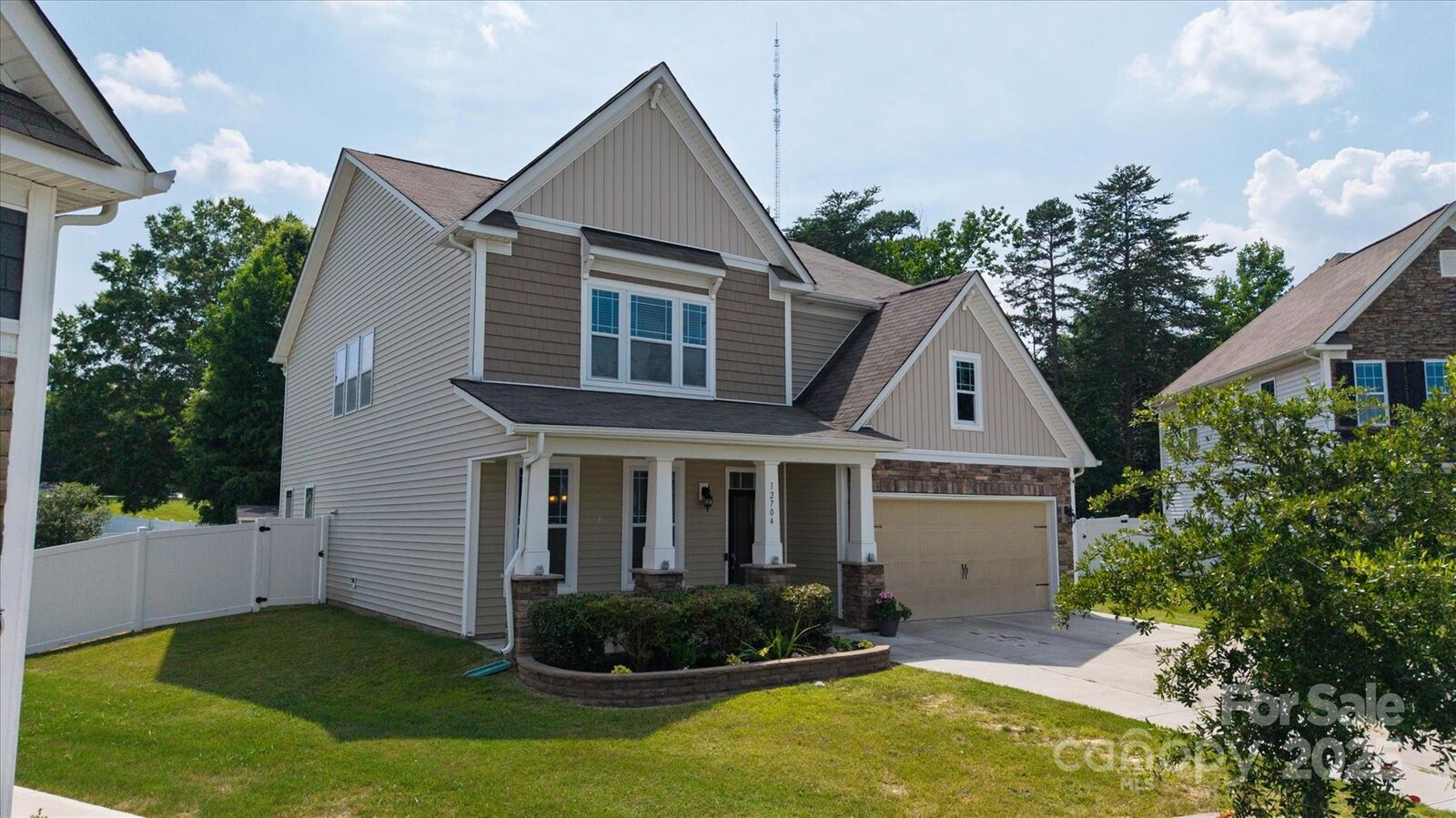 Property Photo: 12704 Franklin Square Road NC 28213