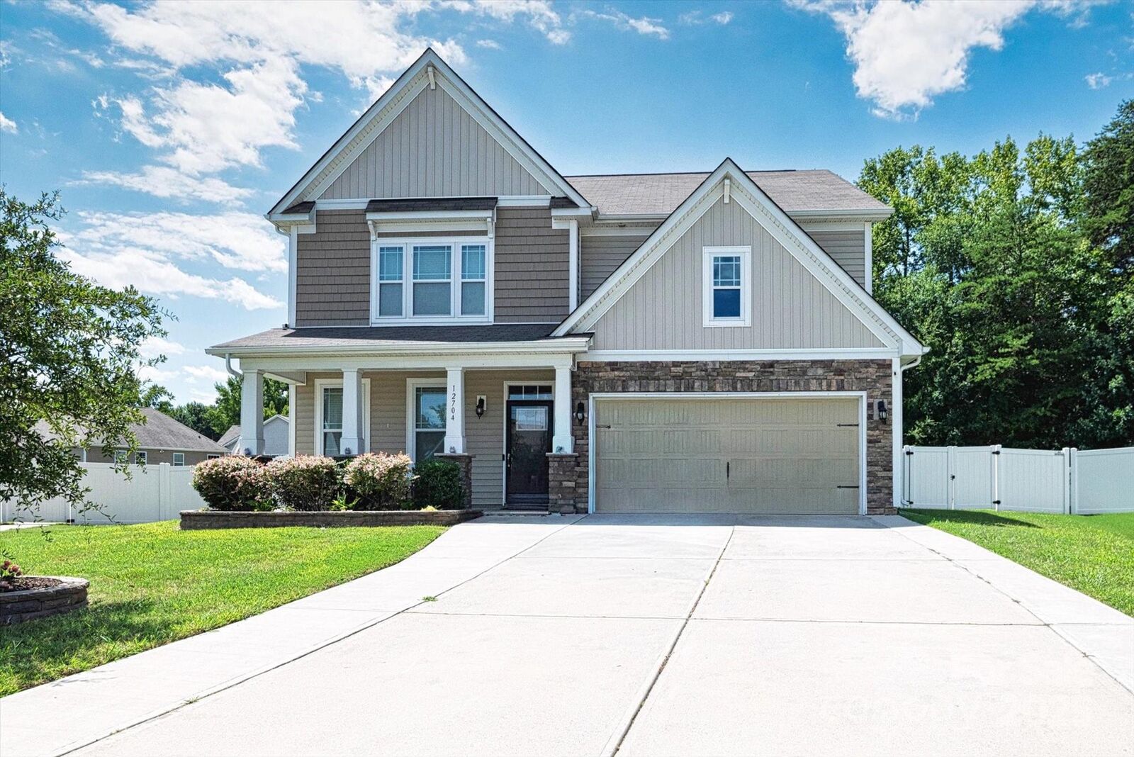 Property Photo: 12704 Franklin Square Road NC 28213