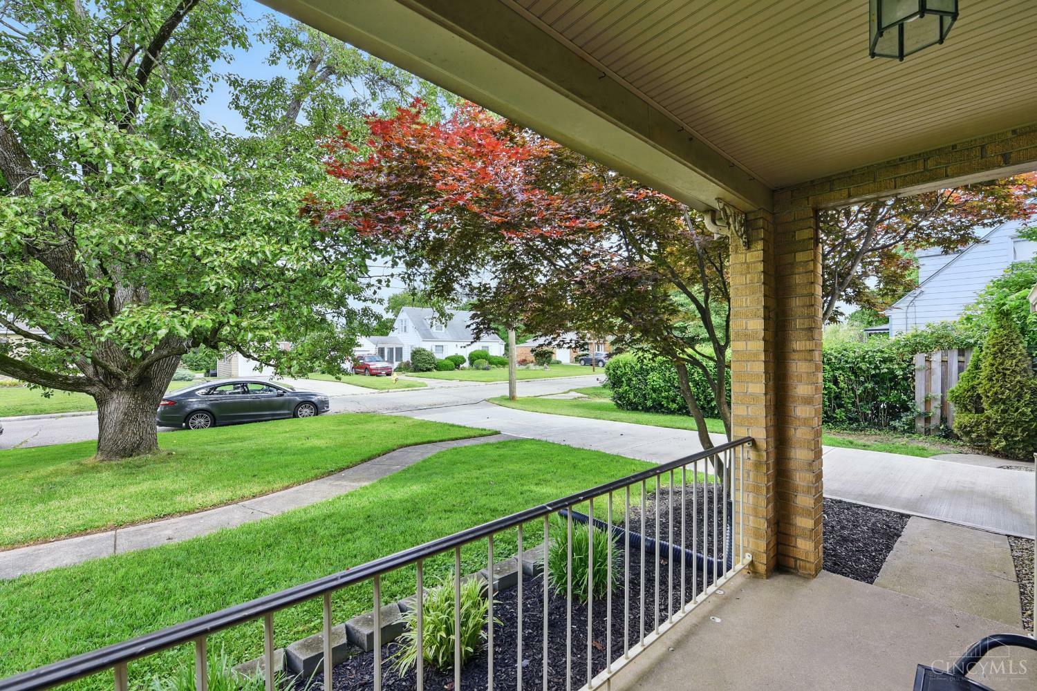 Property Photo: 3640 Neiheisel Avenue OH 45248