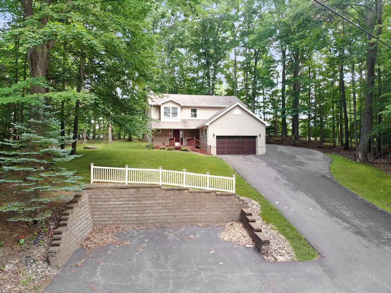 Property Photo: 2594 Carribean Rd PA 15801
