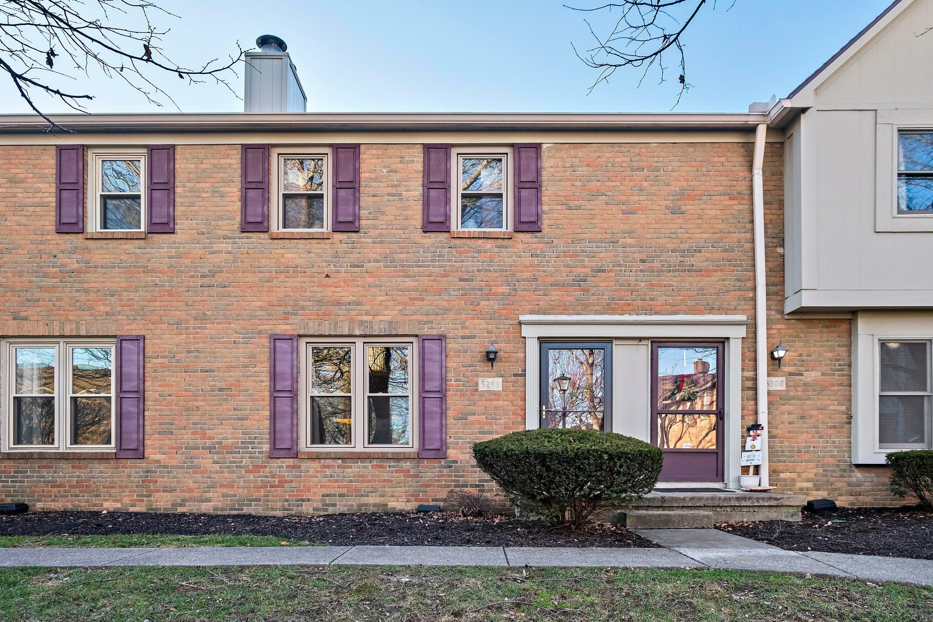 Property Photo: 5298 Bethel Woods Drive OH 43220