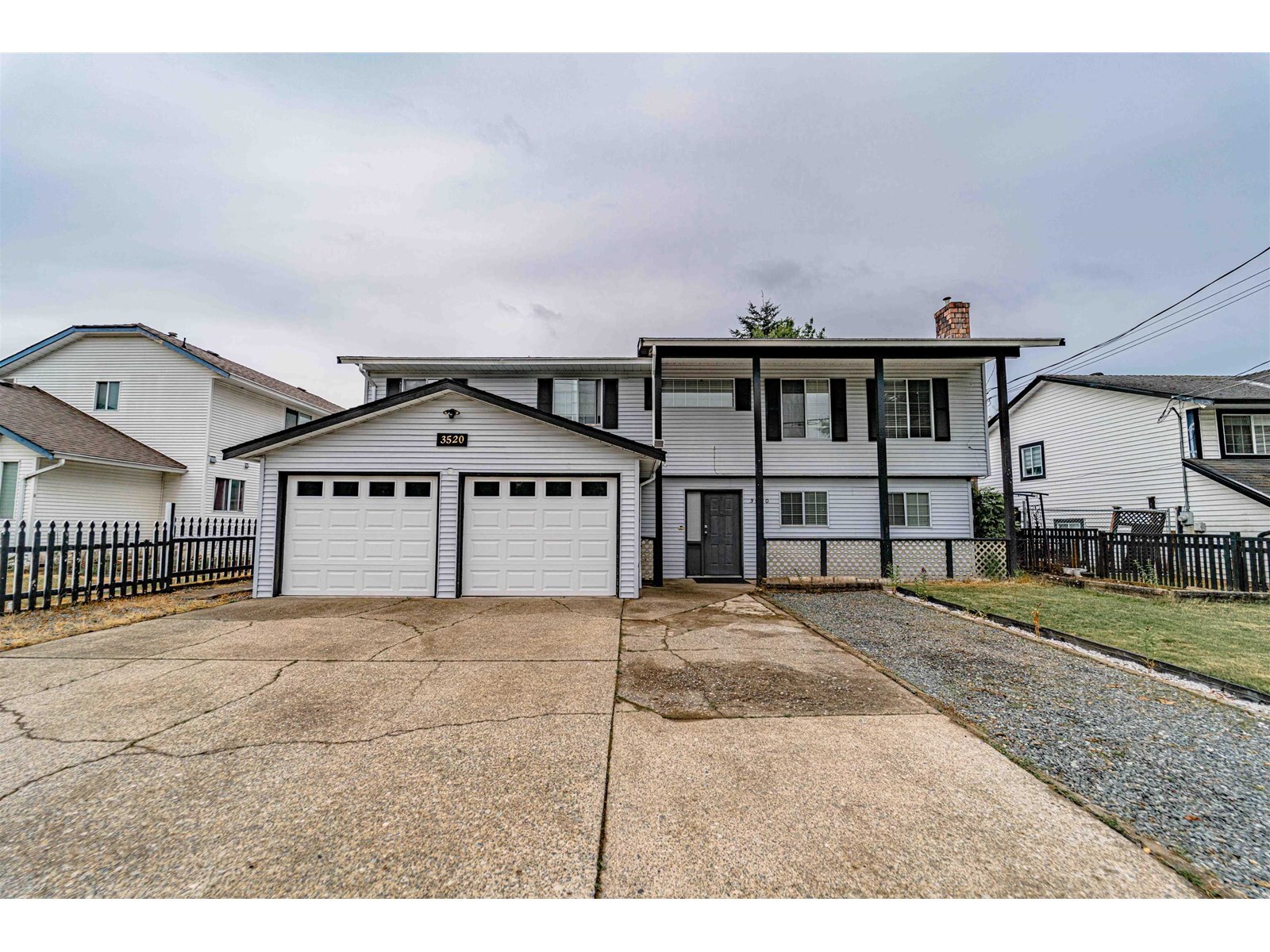 Property Photo: 3520 Clearbrook BC V2T 5B8