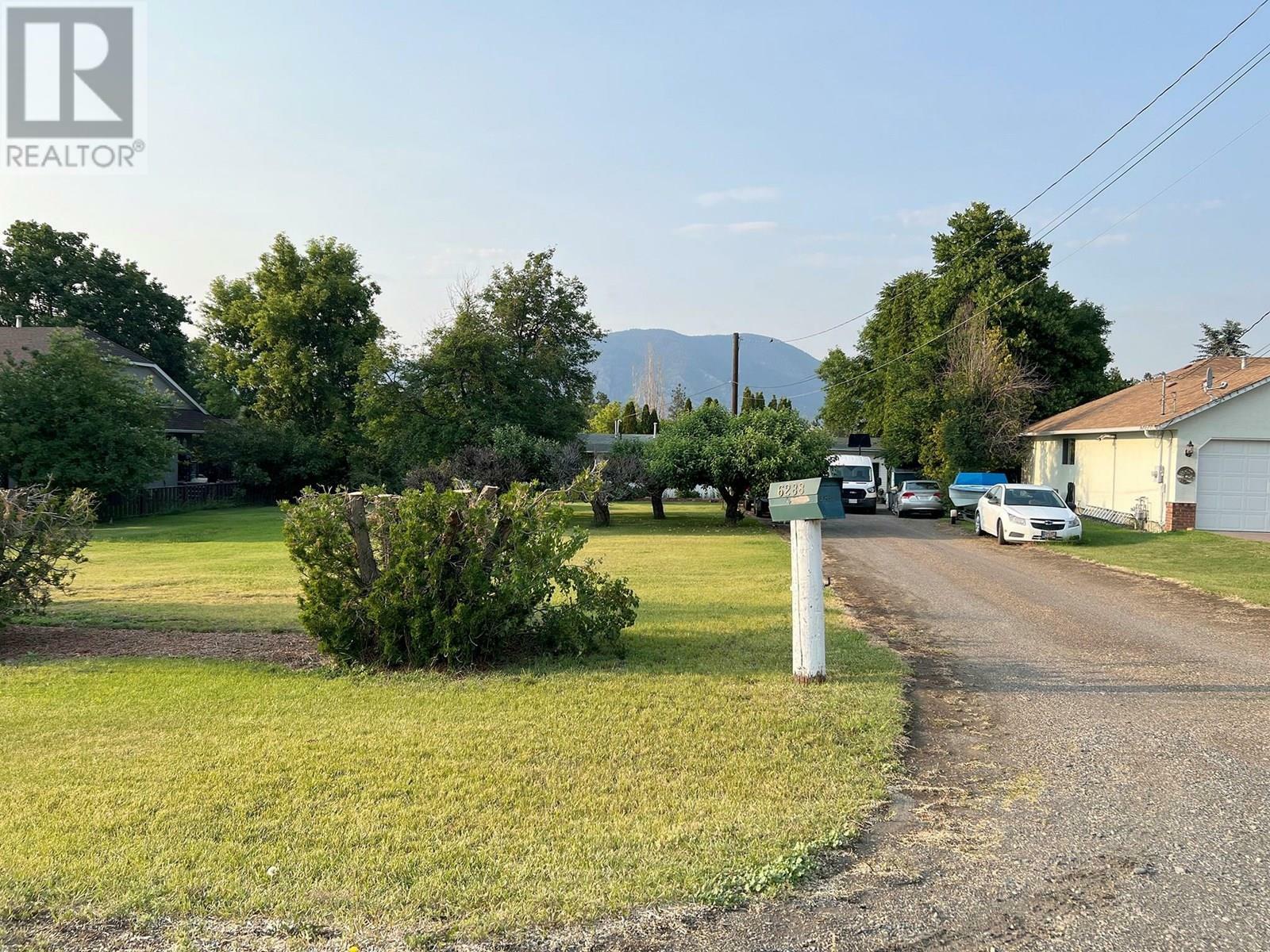 Property Photo:  6288 Meadowland Crescent  BC V2C 5C2 