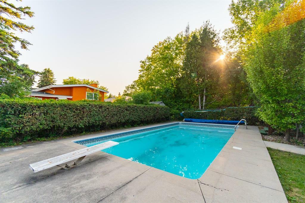 Property Photo: 70 St Edmund'S Bay MB R3T 3M6