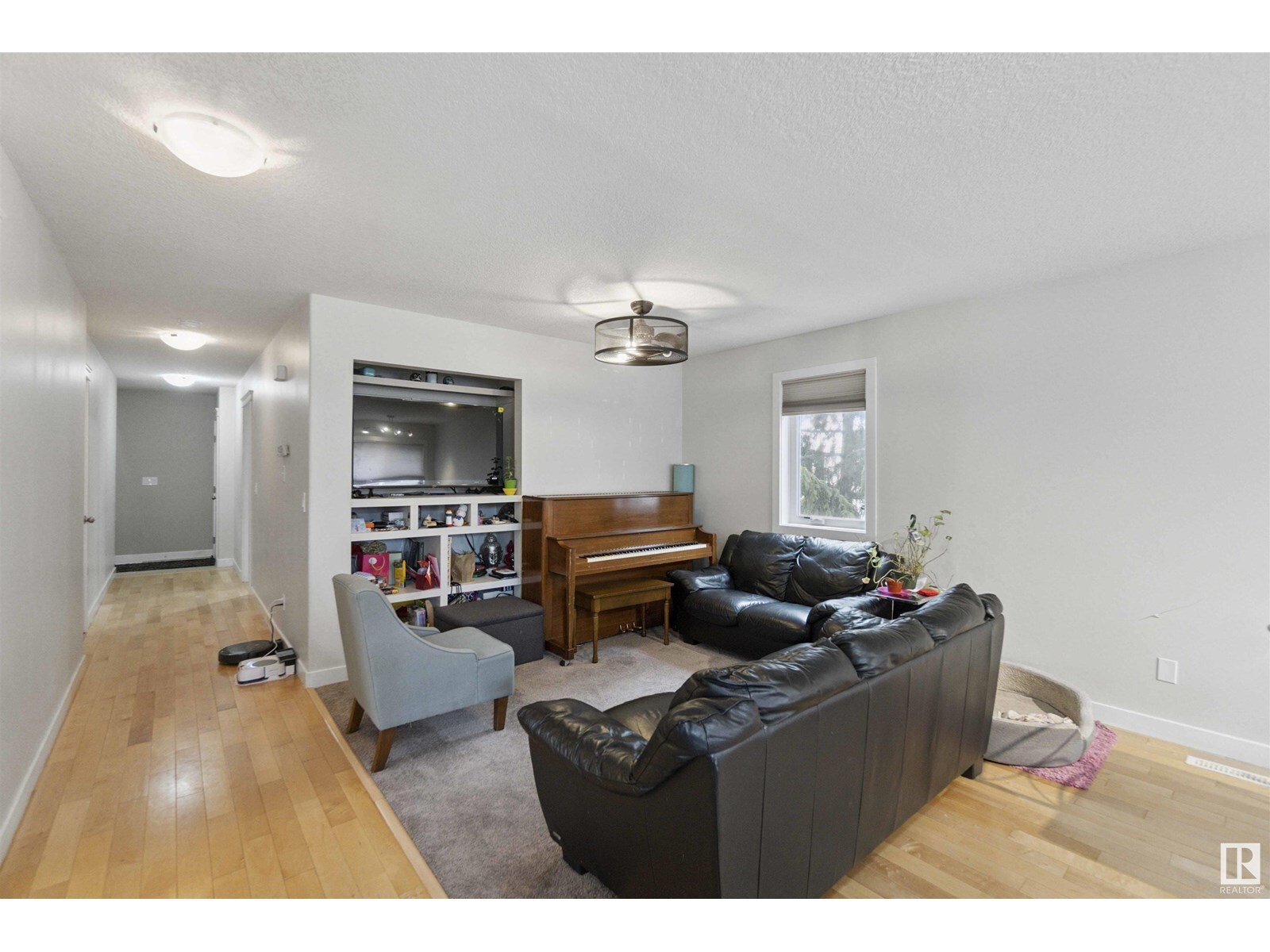 Property Photo: 11438 97 St NW AB T5G 1X5