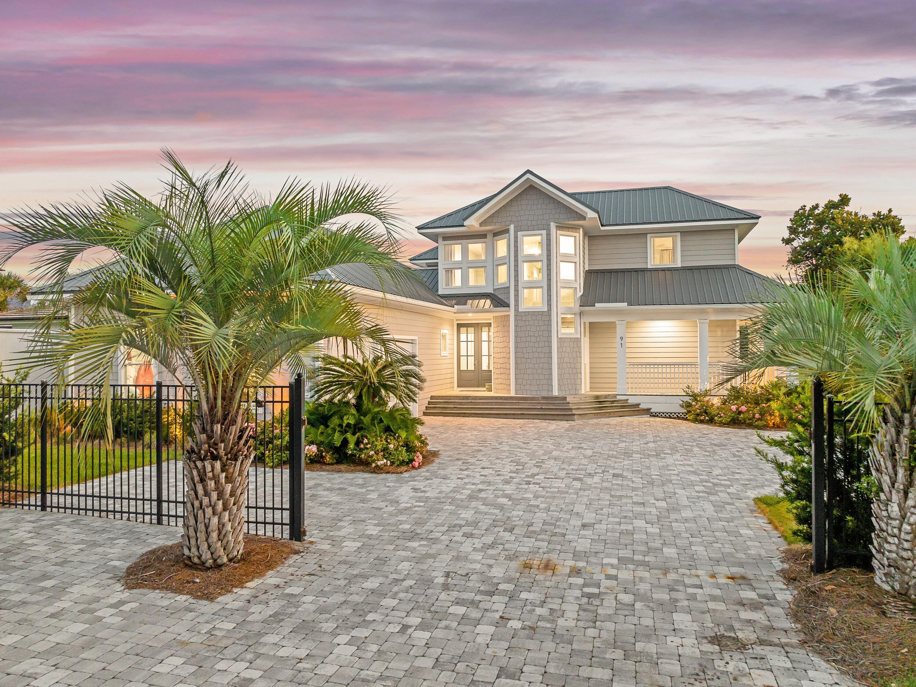 Property Photo: 91 Pelican Circle FL 32461