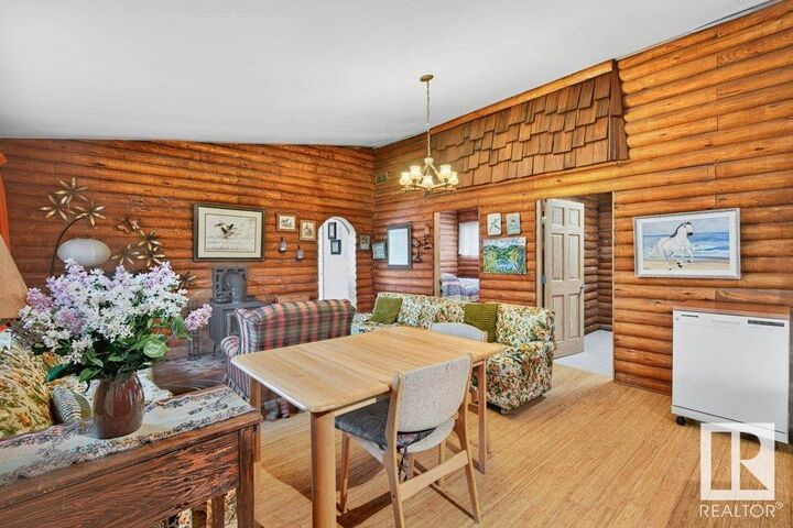 Property Photo: 287 Lakeshore Drive AB T0E 1V0