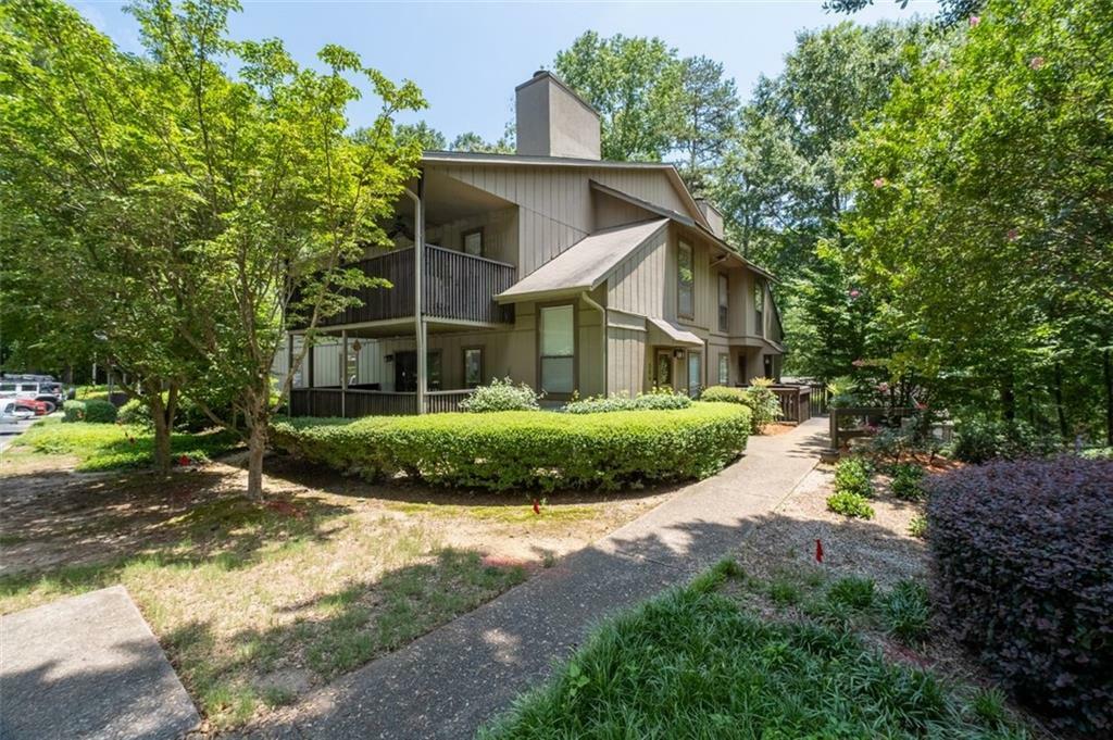 Property Photo: 308 Cumberland Court SE GA 30080