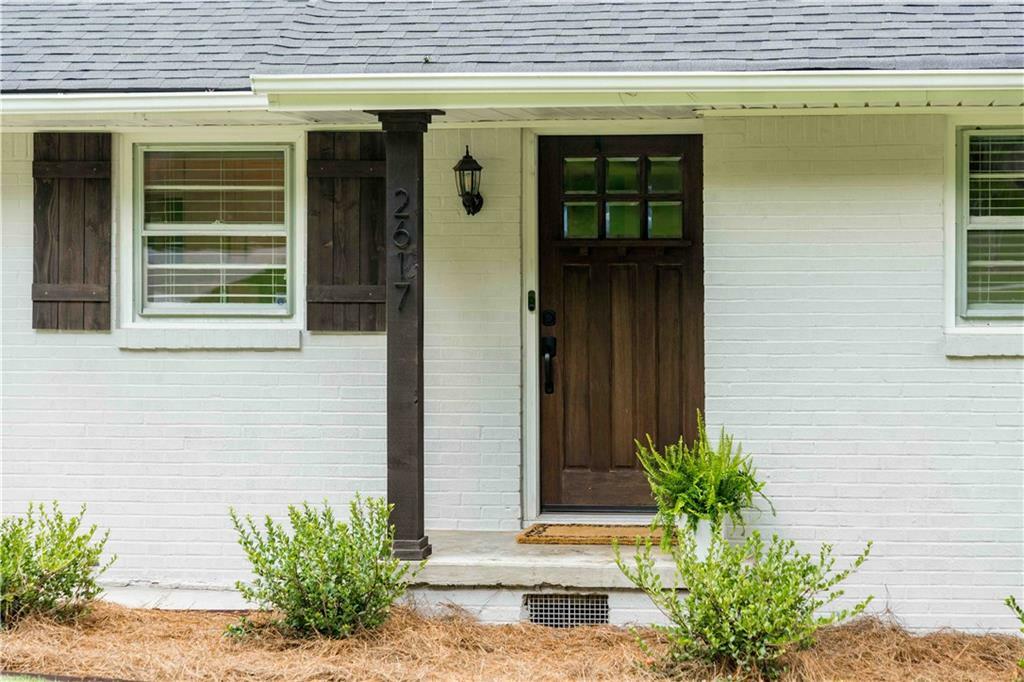 Property Photo: 2617 Warwick Circle NE GA 30345