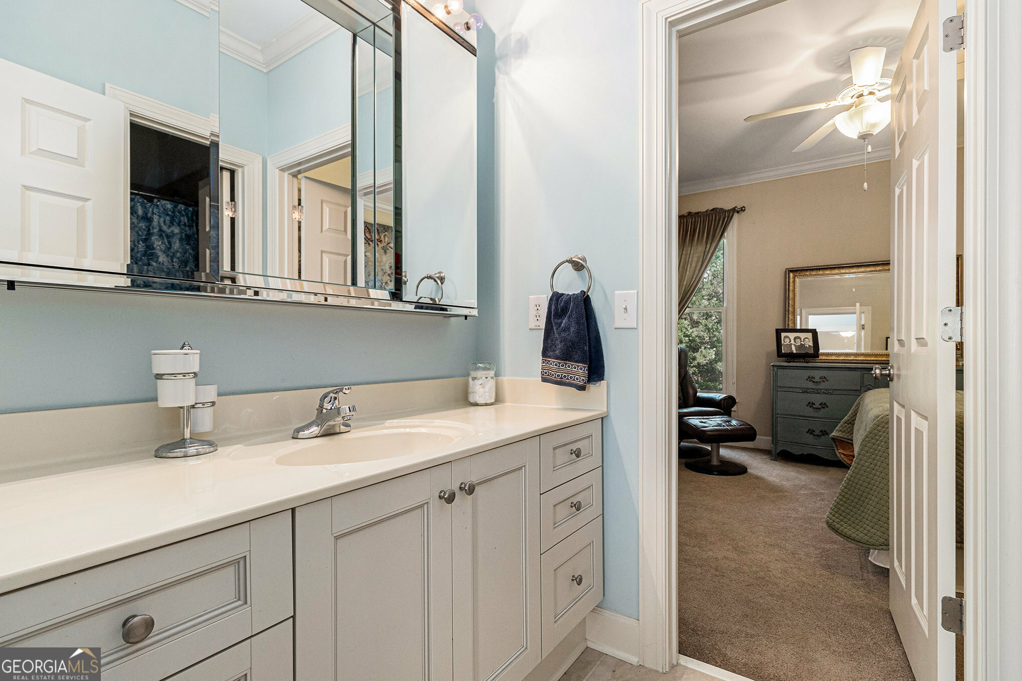 Property Photo: 3698 Lakeview Drive GA 30084