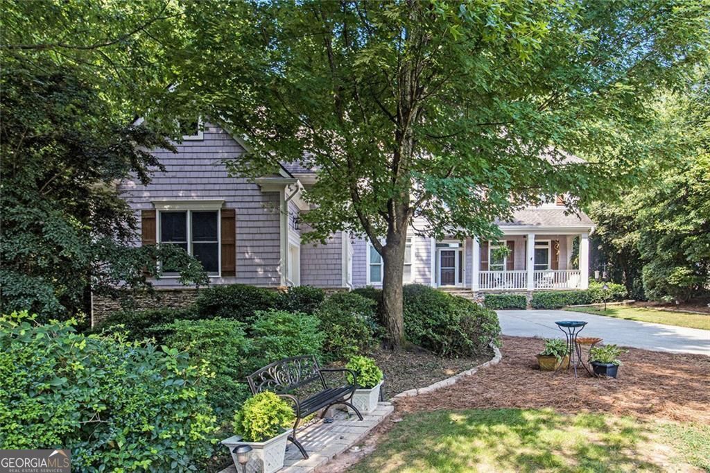 Property Photo: 3698 Lakeview Drive GA 30084