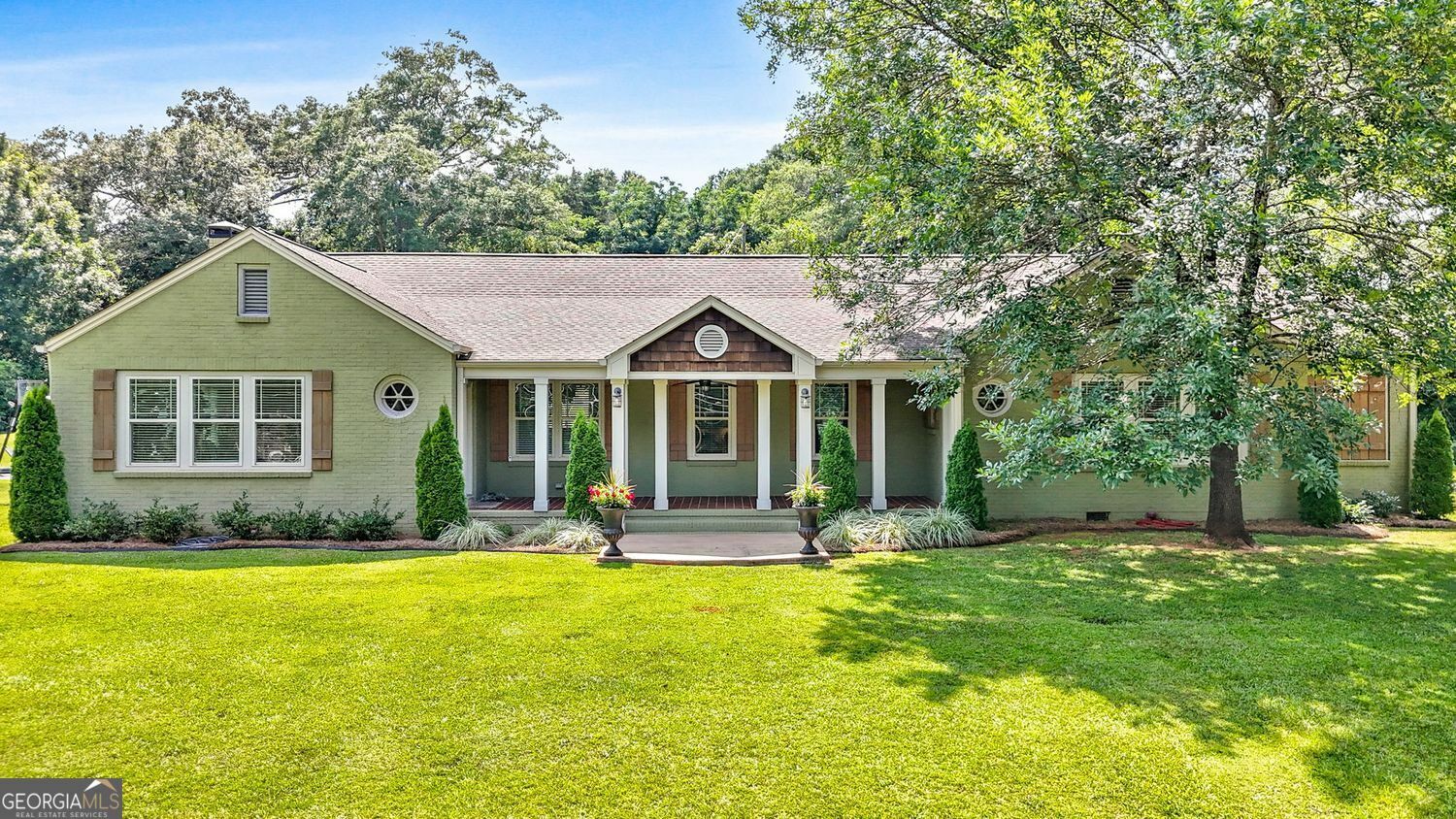 Property Photo: 720 South Church Street GA 30286