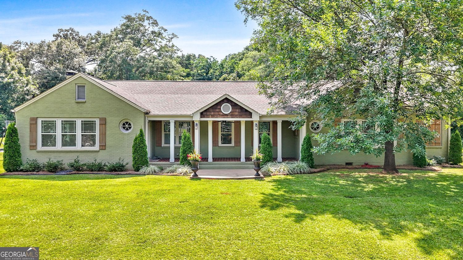 Property Photo: 720 South Church Street GA 30286