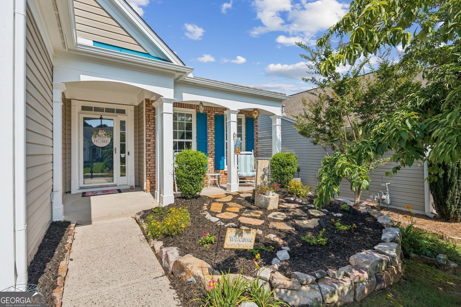 Property Photo: 3804 Tattenhall Drive Drive GA 30040