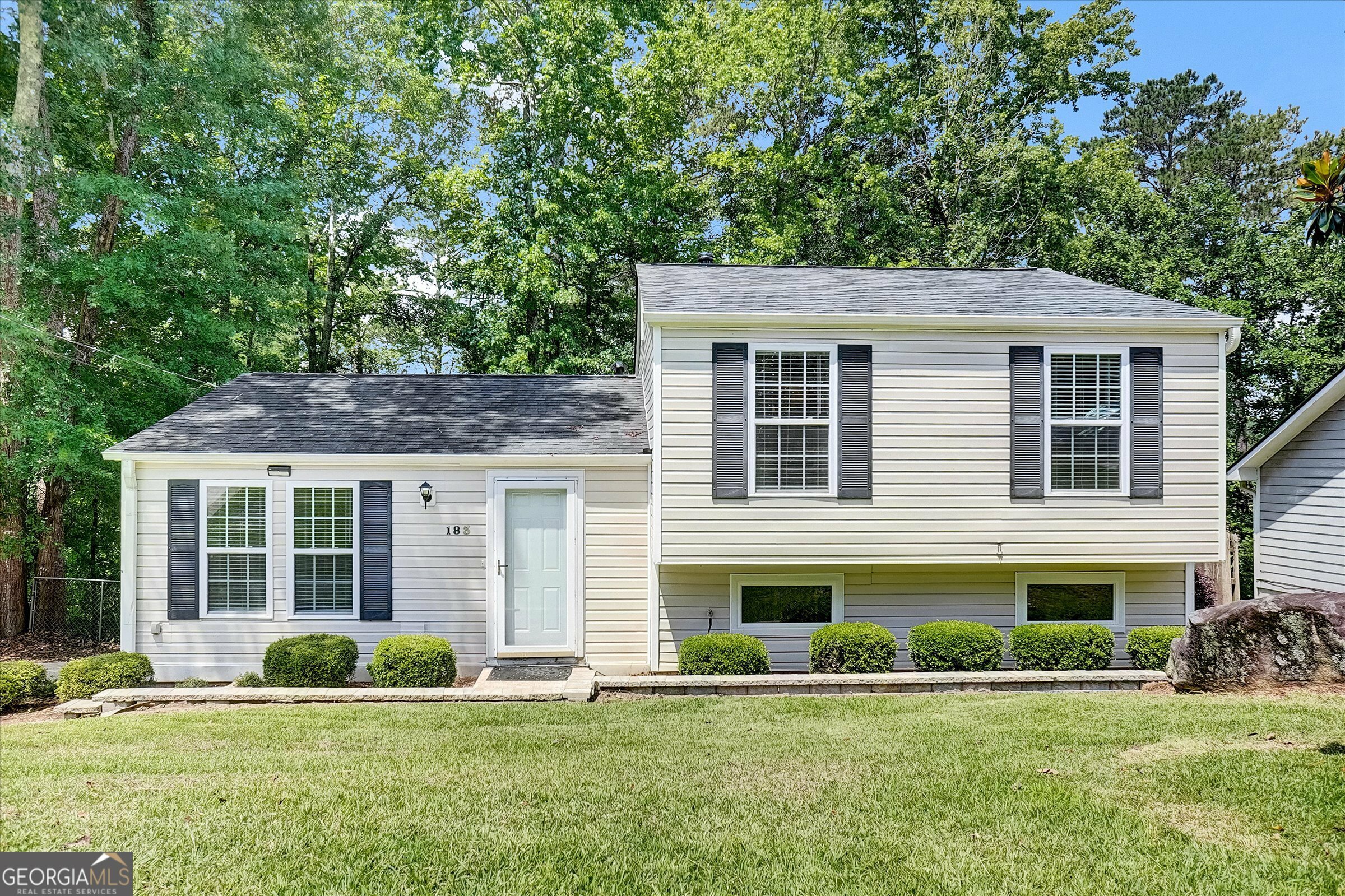 Property Photo: 183 Wynnmeade GA 30269