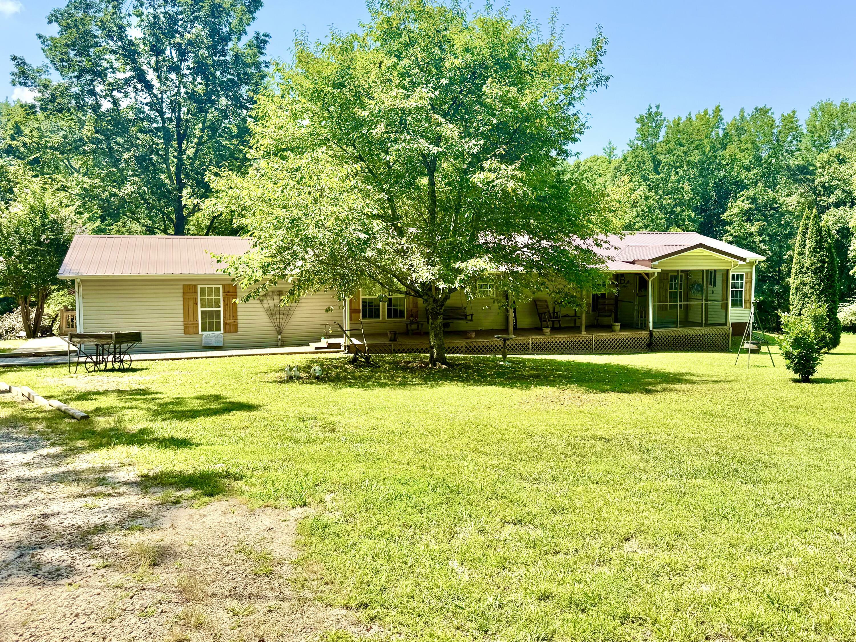 Property Photo:  271 County Road  AL 35966 