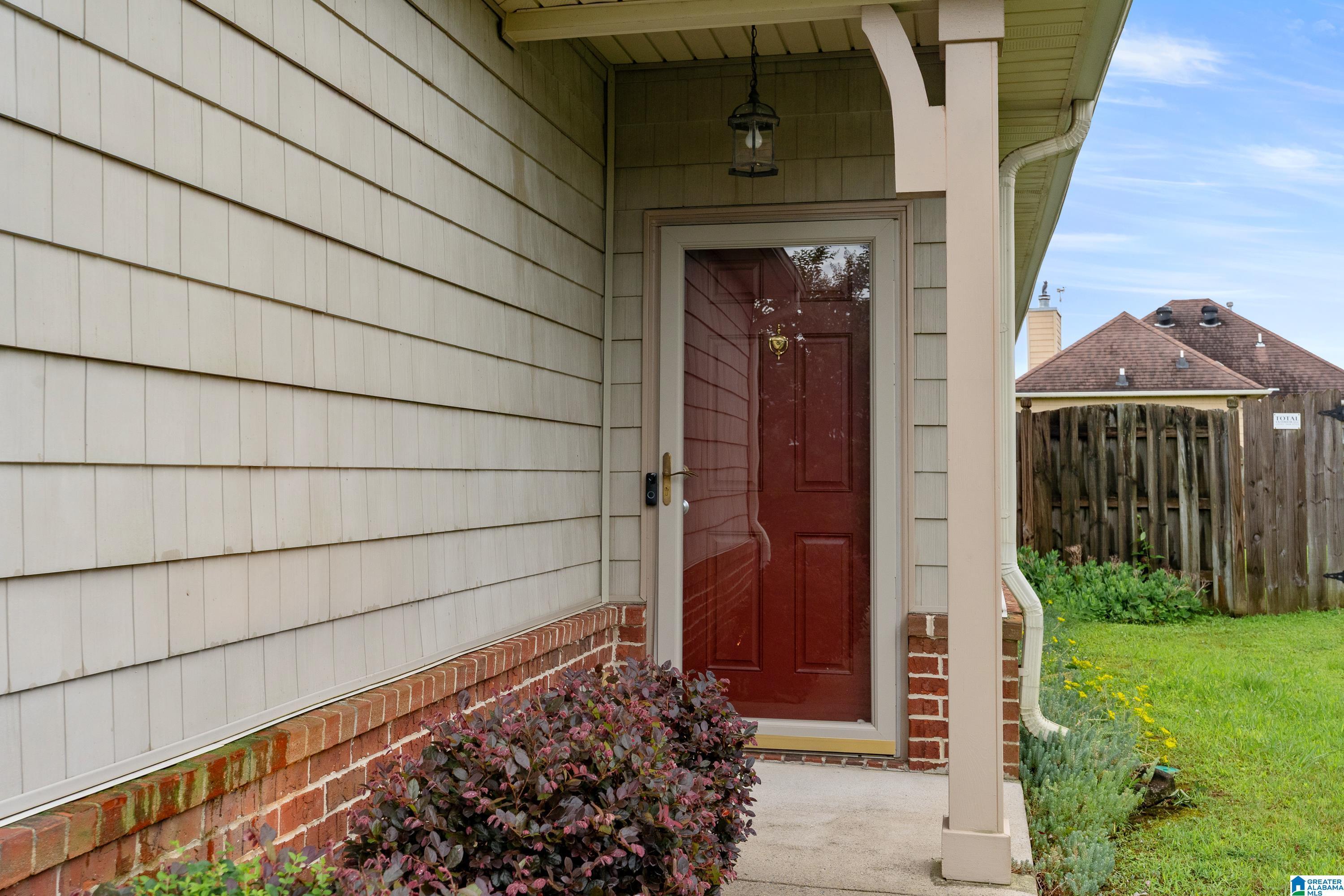 Property Photo: 1112 Fairbank Lane AL 35043