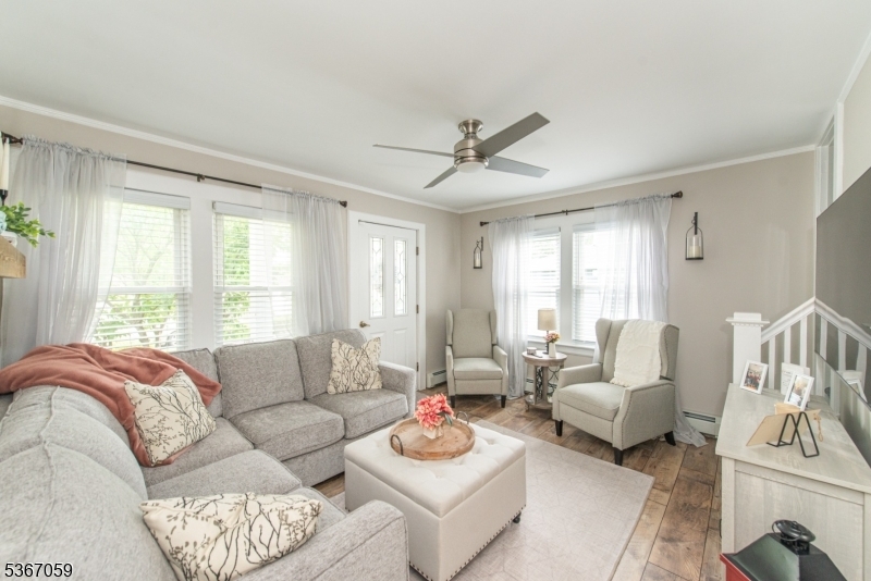 Property Photo:  19 Parkway West  NJ 07006 
